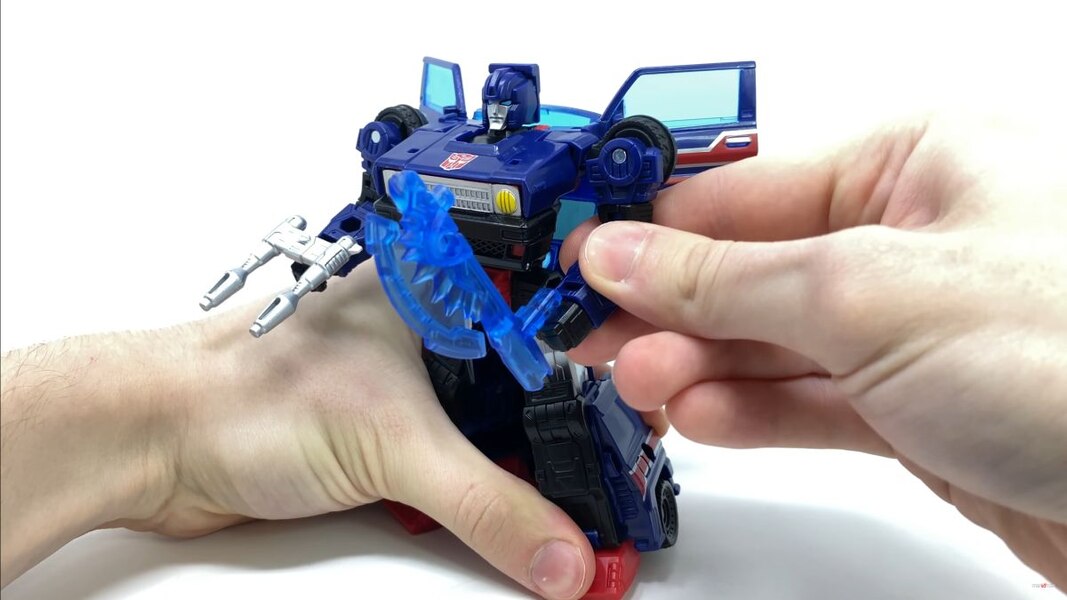 Transformers Legacy Autobot Skids In Hand Image  (32 of 56)